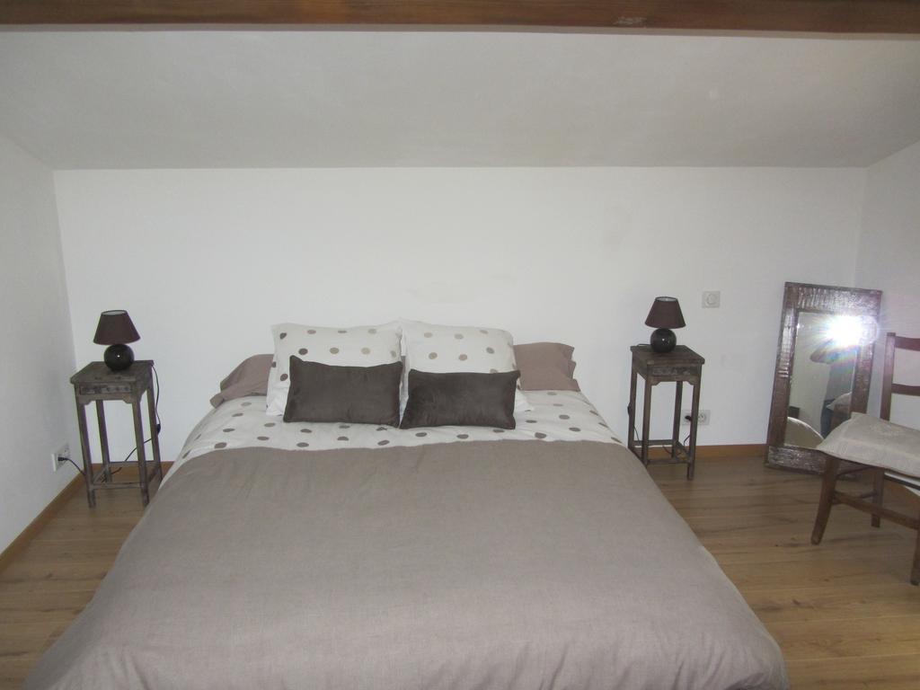 Les Cimes Bed and Breakfast Saint-Pierre-de-Rivière Rum bild
